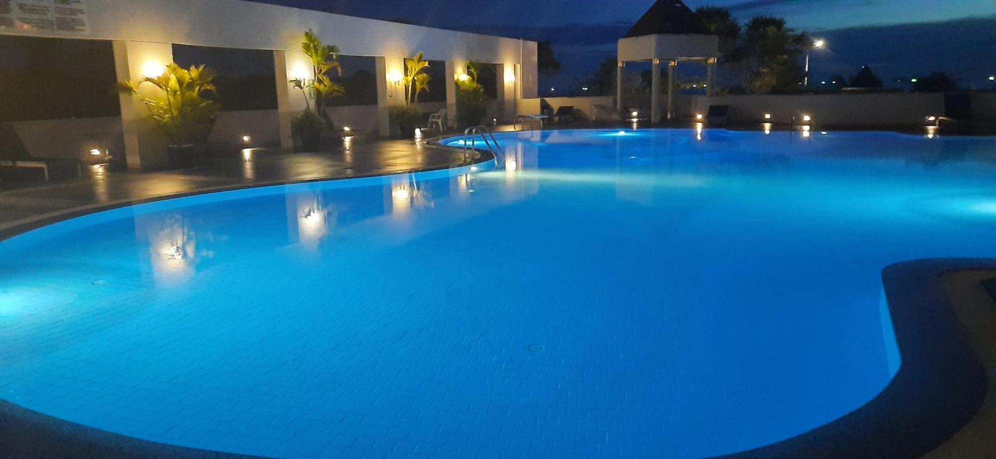 Condotel, *